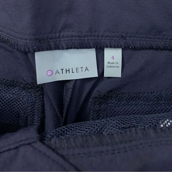 Athleta size 4 navy blue shorts - Picture 3 of 3